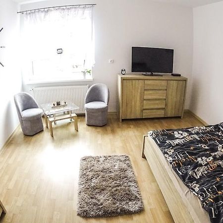 Ferienwohnung Apartament Przy Basztowej Dramburg Exterior foto